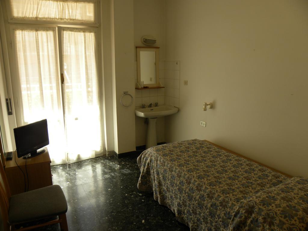Albergo La Neigra 东塞斯特里 外观 照片